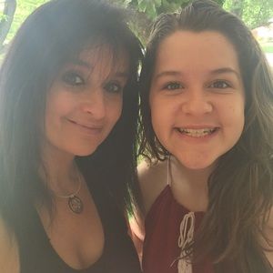 Meet your Posher, Anita